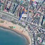 1 Minutes Seulement De La Plage