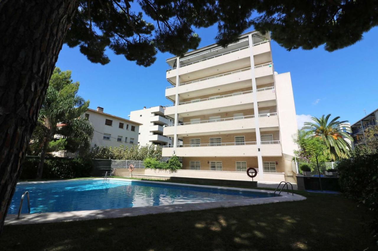 Apartment Saloutrip - *