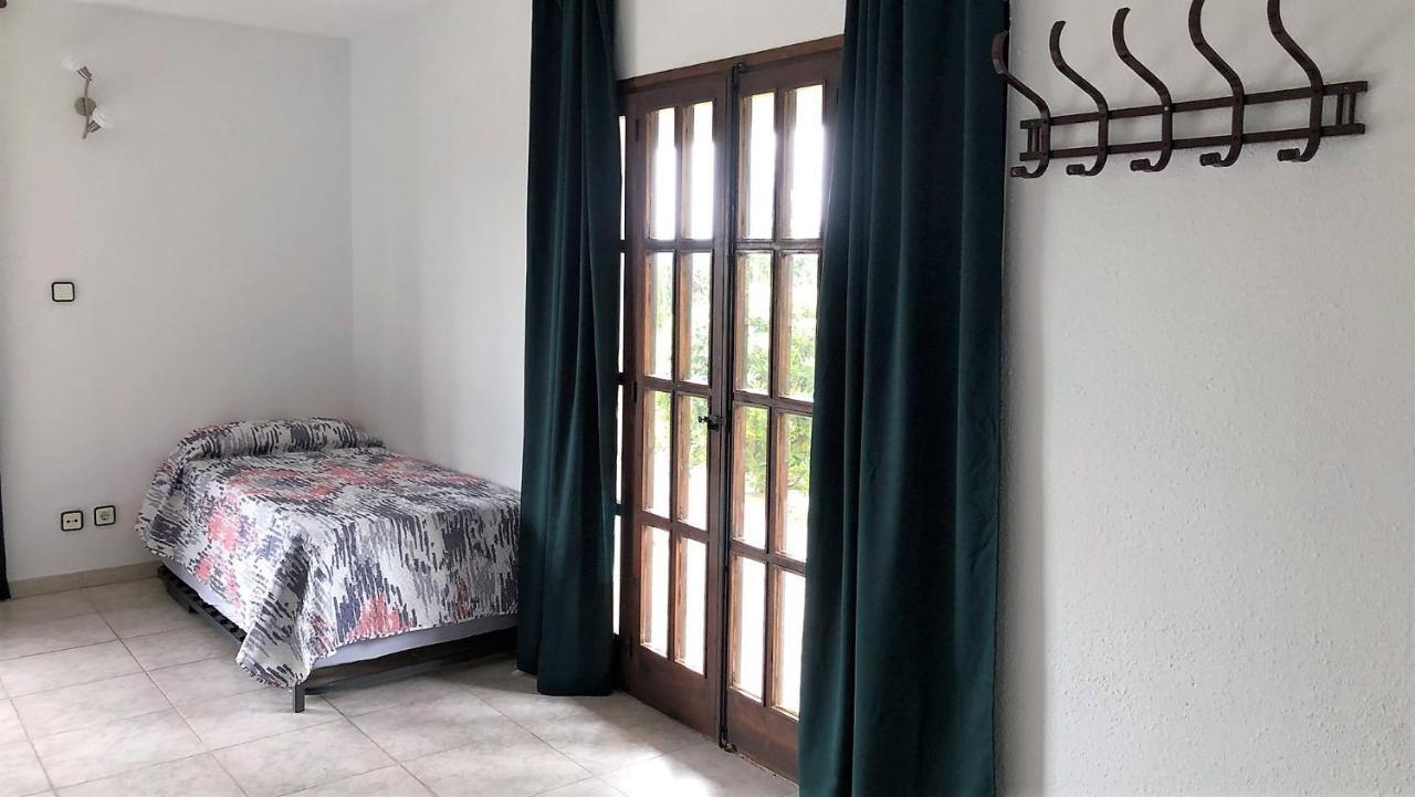 Villa Singular En Salou. Piscina Y Jardin Privados *