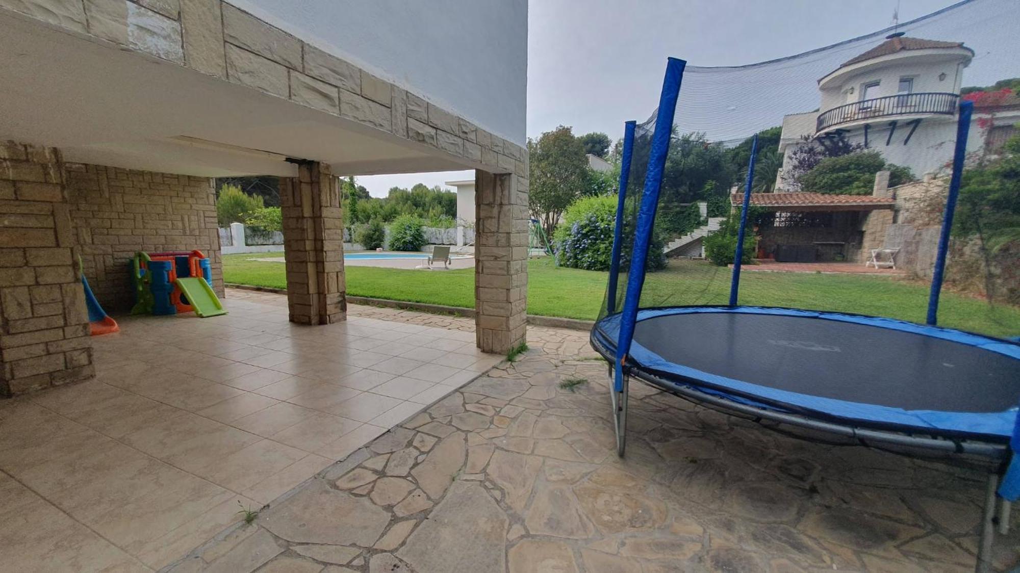 Privada La Pedrereta Villa *