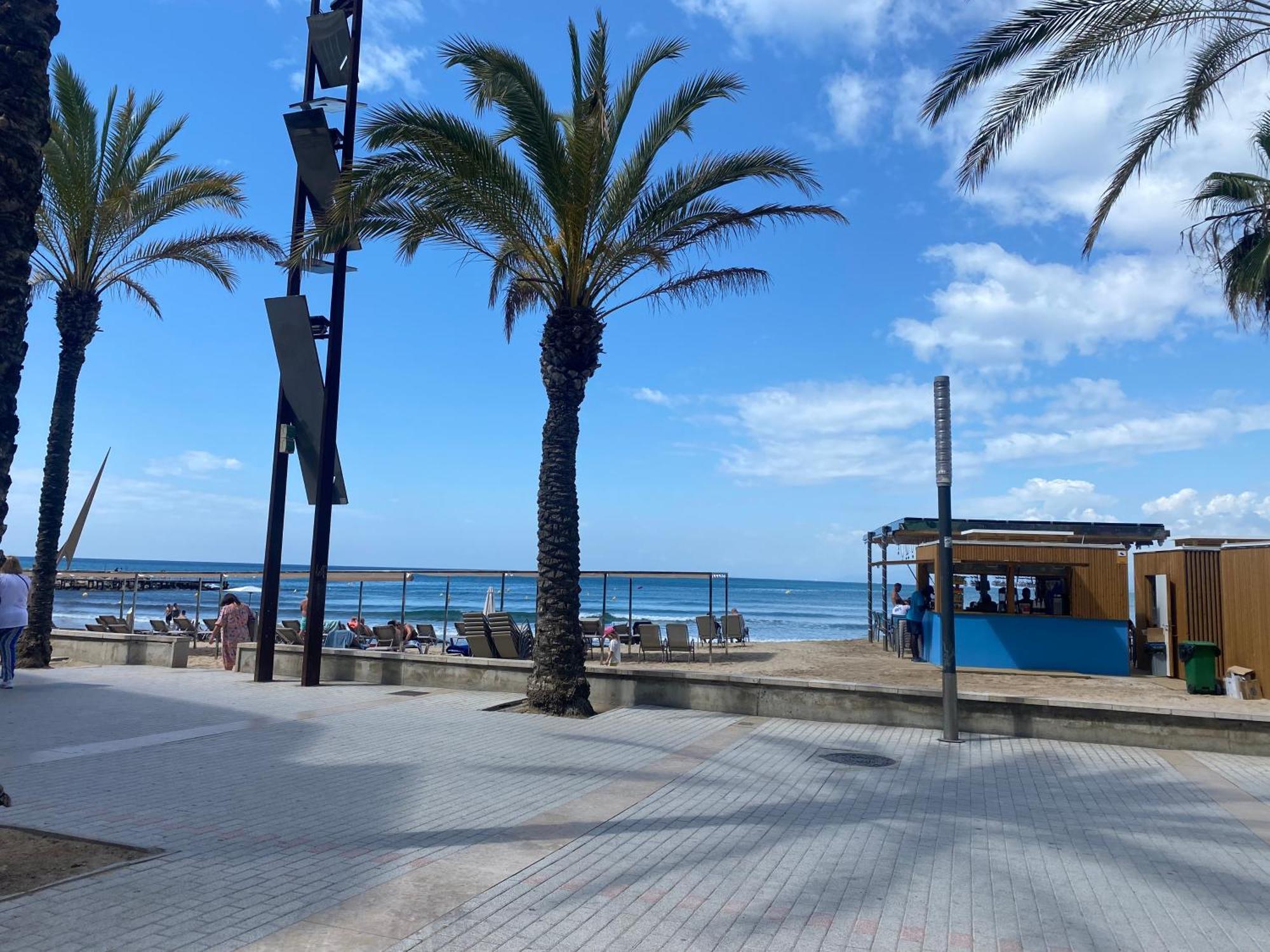 Tarracohomes, Rosa Con Terraza Y Vistas A La Playa