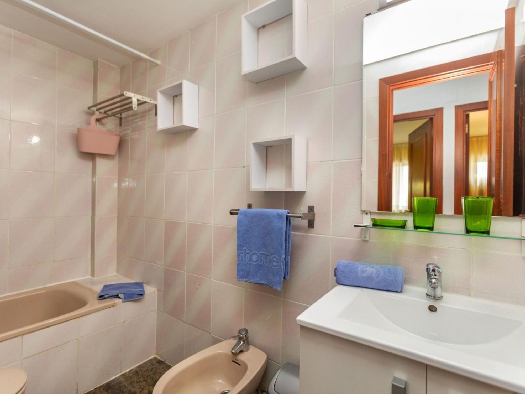 Apartamento Cala Dorada-2 By Interhome