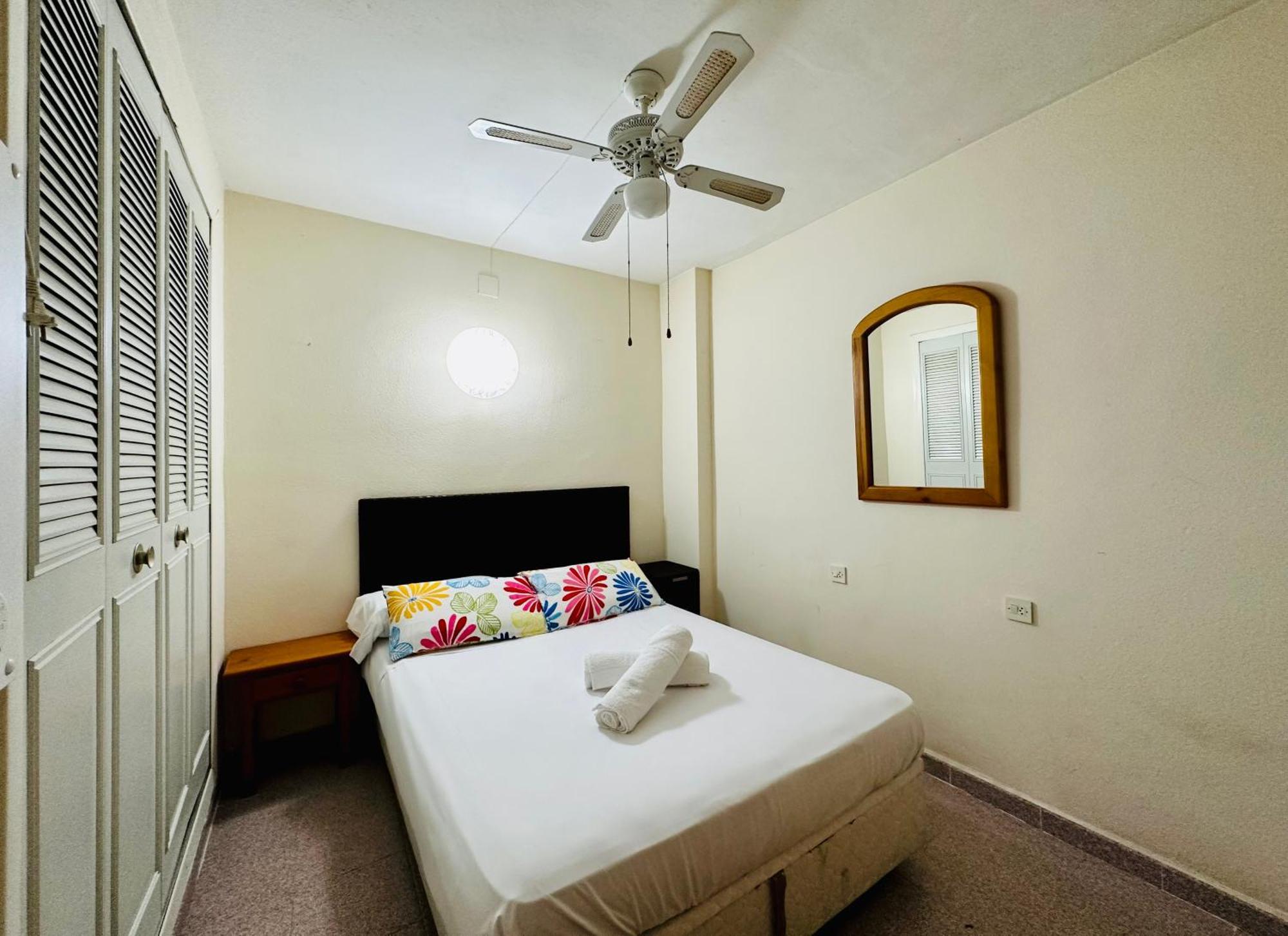 Apartment Book Mariposa
