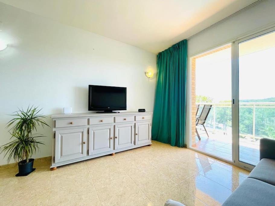 Apartment Familiar Con Piscina Y Parking