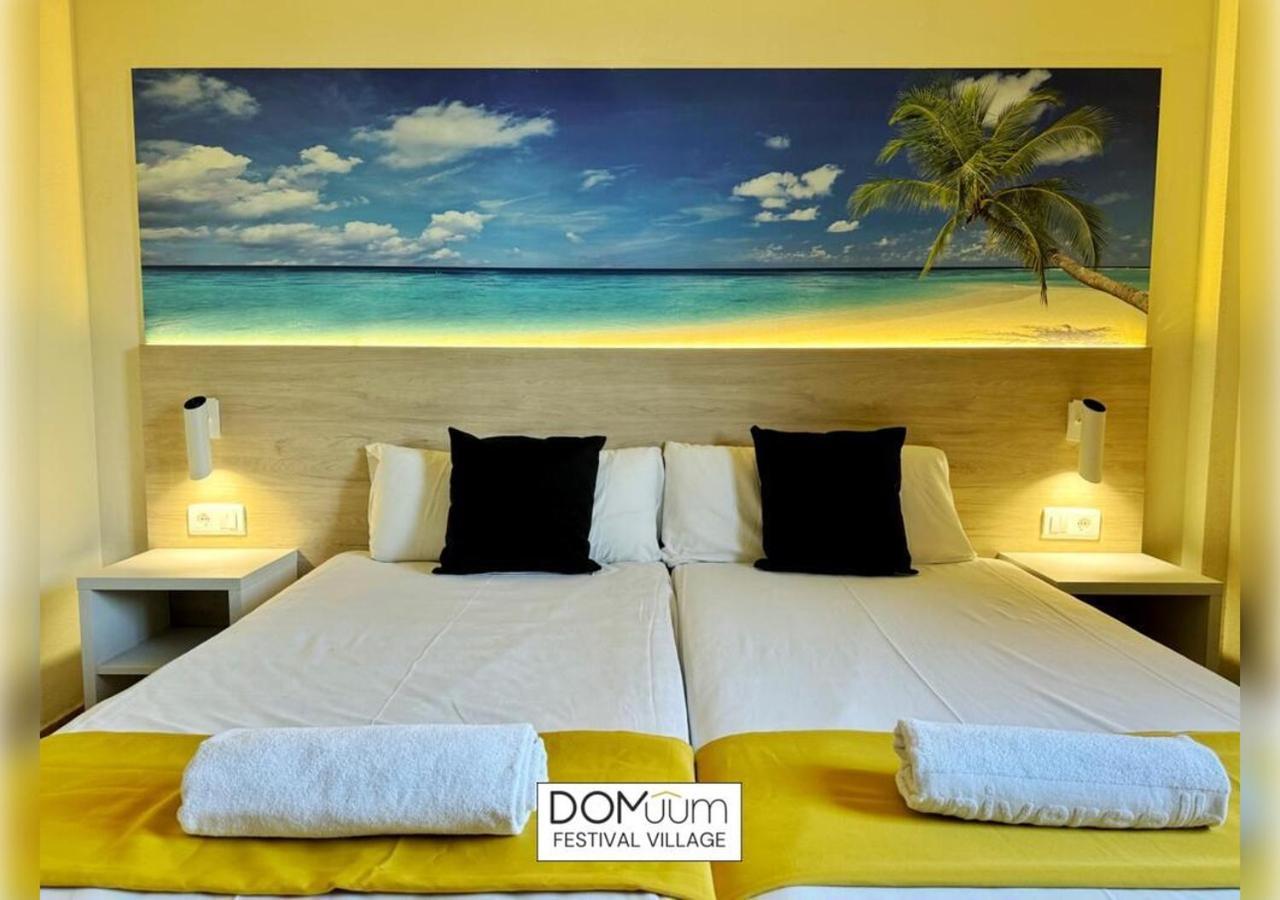 Domuum Holidays - Festival Village Apartment Salou