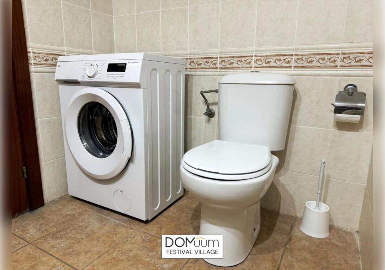 Domuum Holidays - Festival Village Apartment Salou
