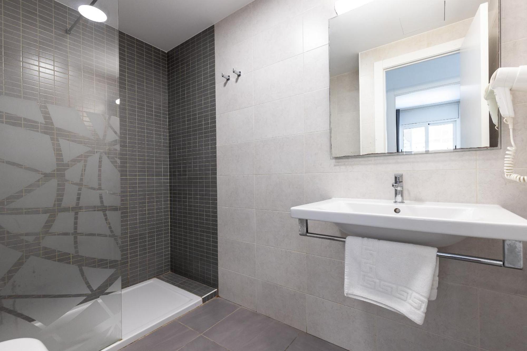 Rentalmar Zahara Family Apartment