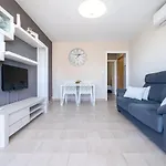 Hauzify I Apartament Punta Del Cavall