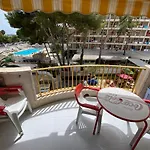 Apartamento Con Servicios, Piscina Y Parking Privado Max 4 Pax