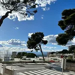 Apartsalou Tati