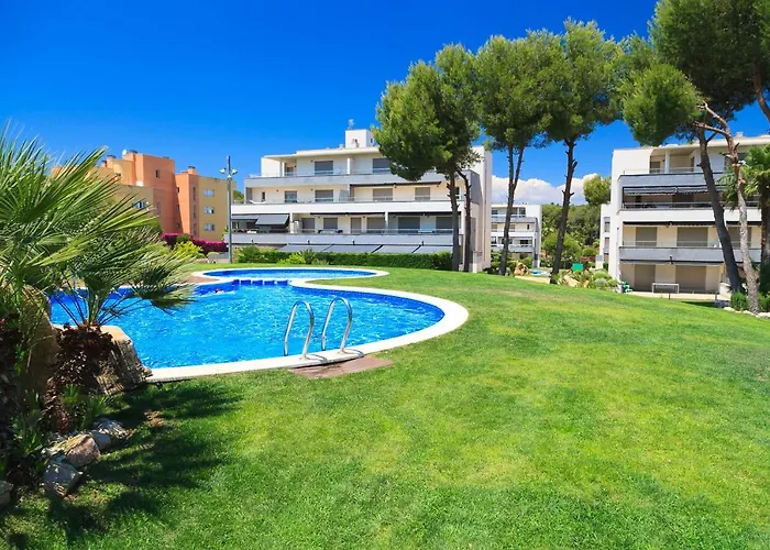 Uhc Salou Villa Family Complex