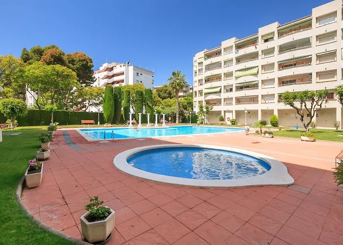 Uhc Marathon Apartments