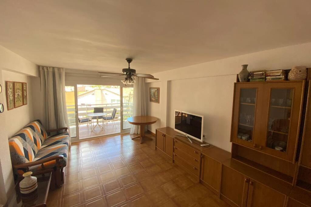 Playa A 50 Metros Solo Familias Appartement Salou