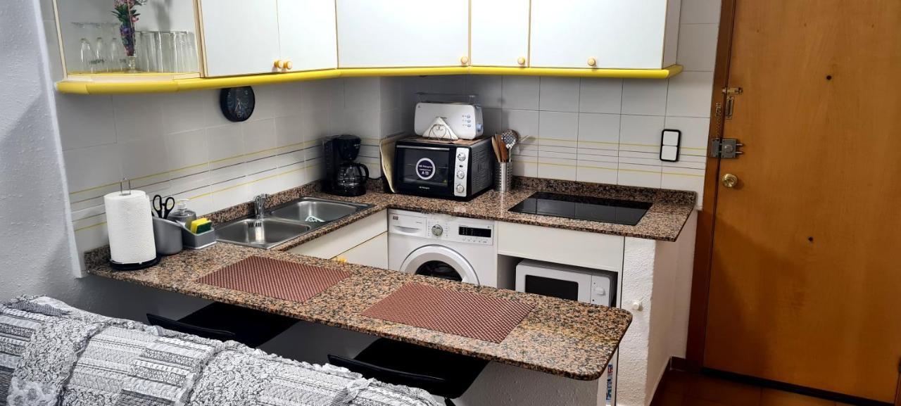 Apartment Marathon Center Near Port Aventura Salou