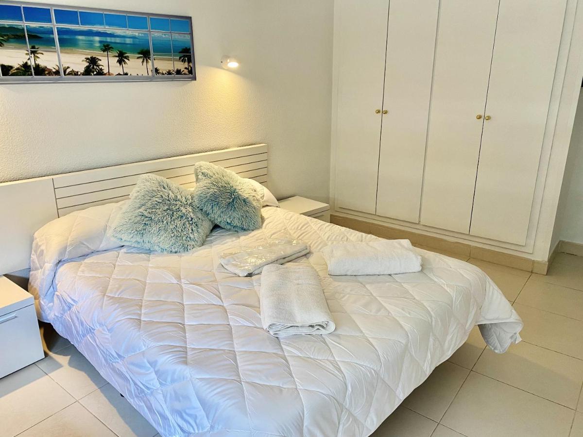 Apartment Comfortable Seaside In 85 M² Sea View