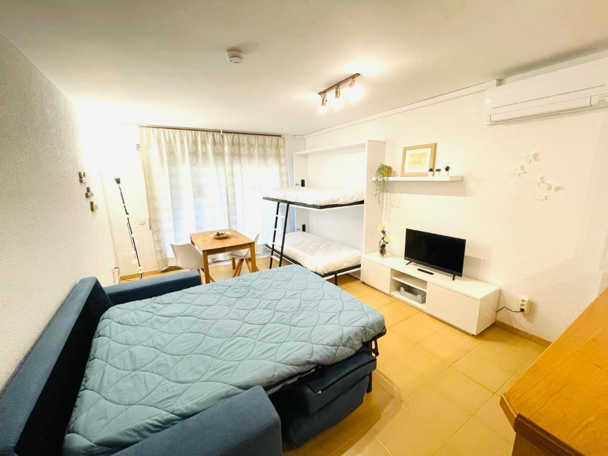 Estudio Familiar Con Piscina En Playa Levante