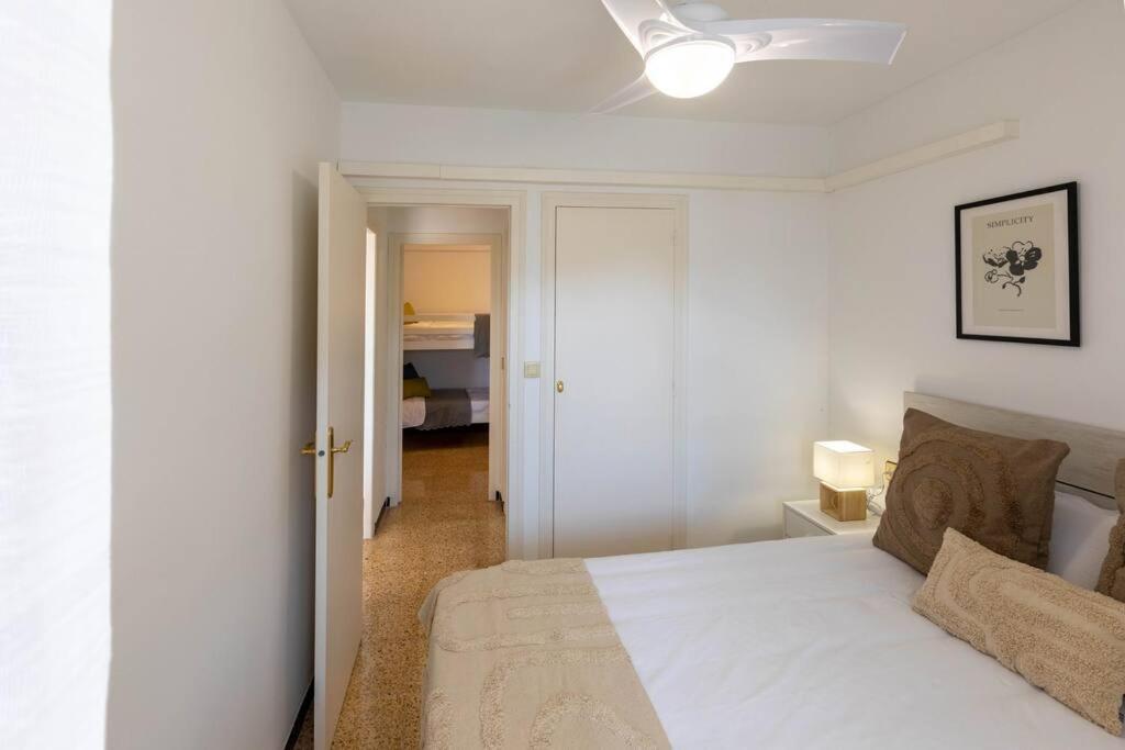 Just Oliver Holidays - Cye Vi Nude Cap Apartment *