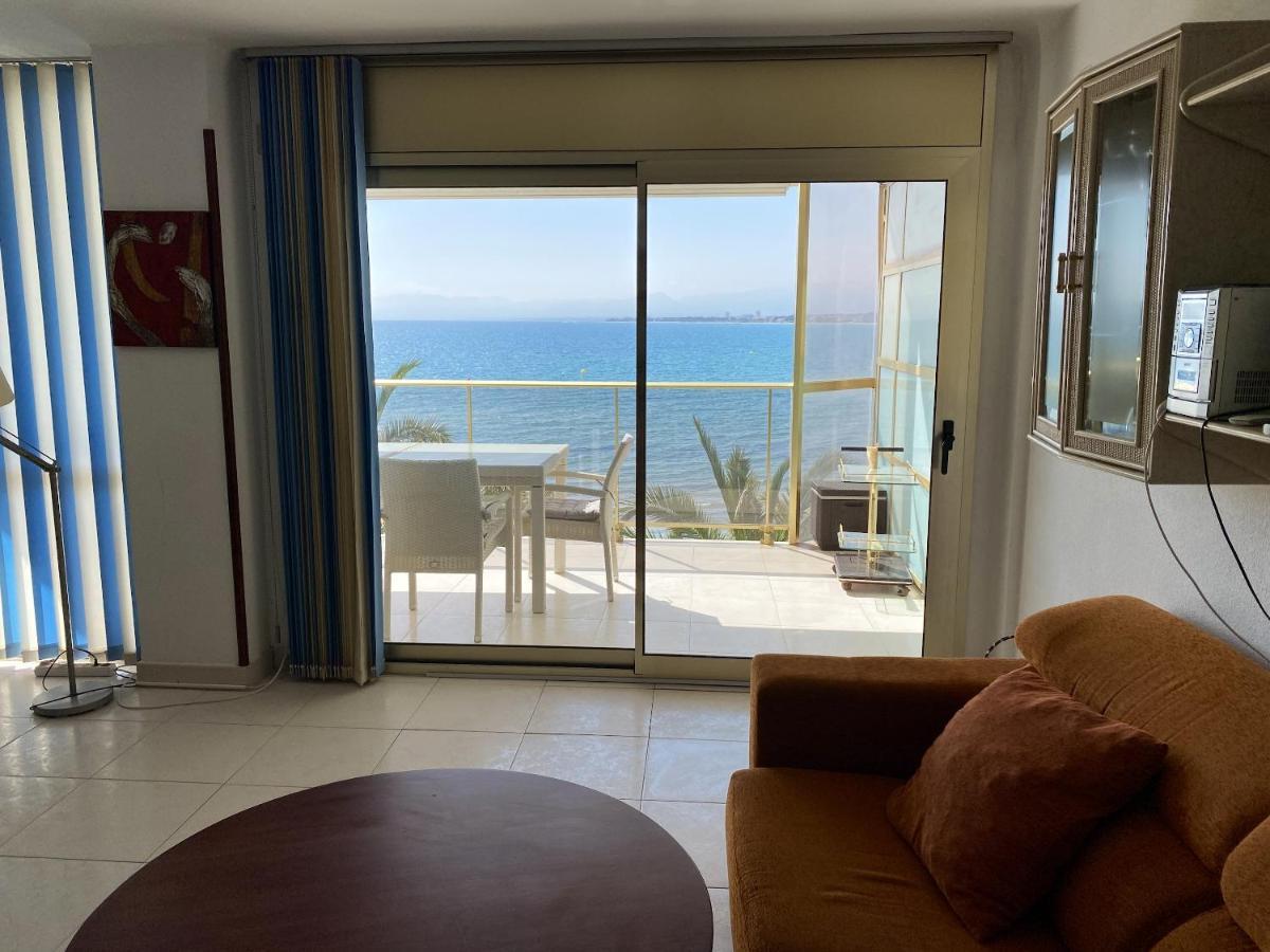 Comfortable Seaside In 85 M² Sea View Apartment *