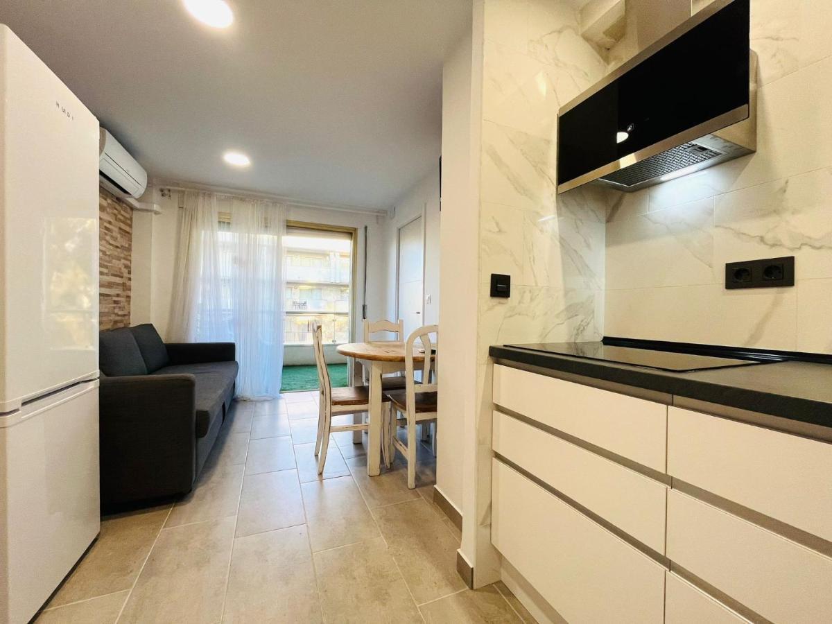 Carlo's Flat, Recien Reformado, Piscina Y A 5minutos De La Playa Apartment Salou