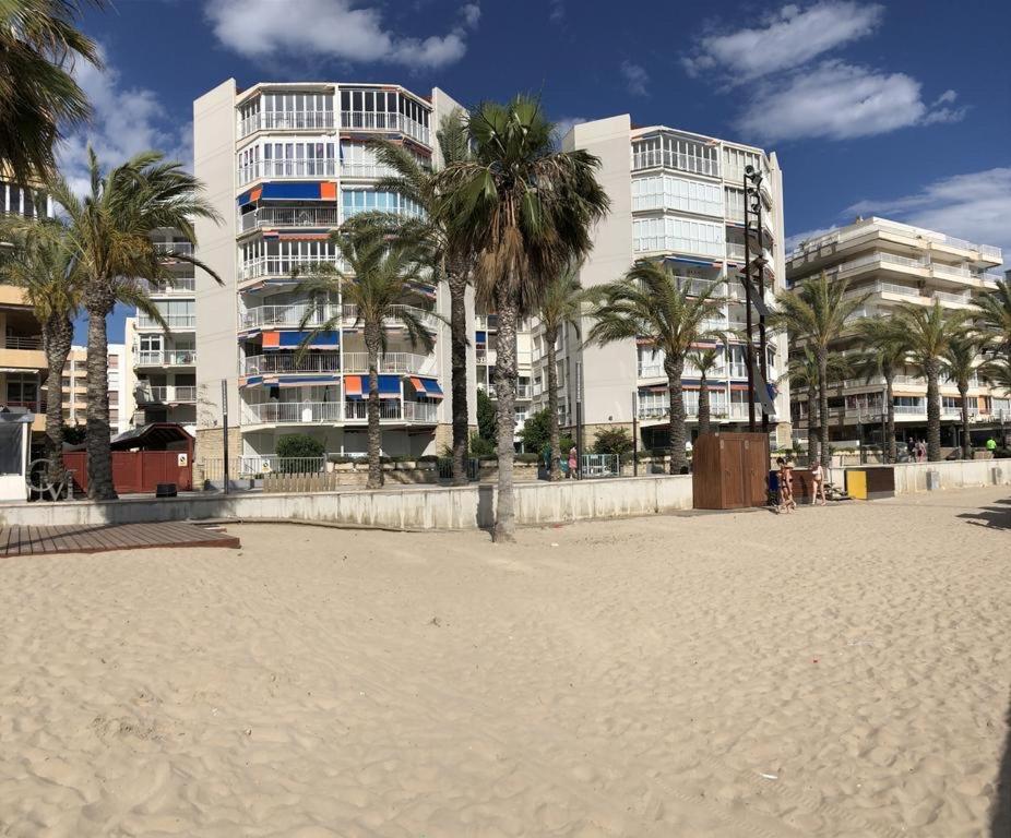 Beachfront With Sea View Apartment Salou