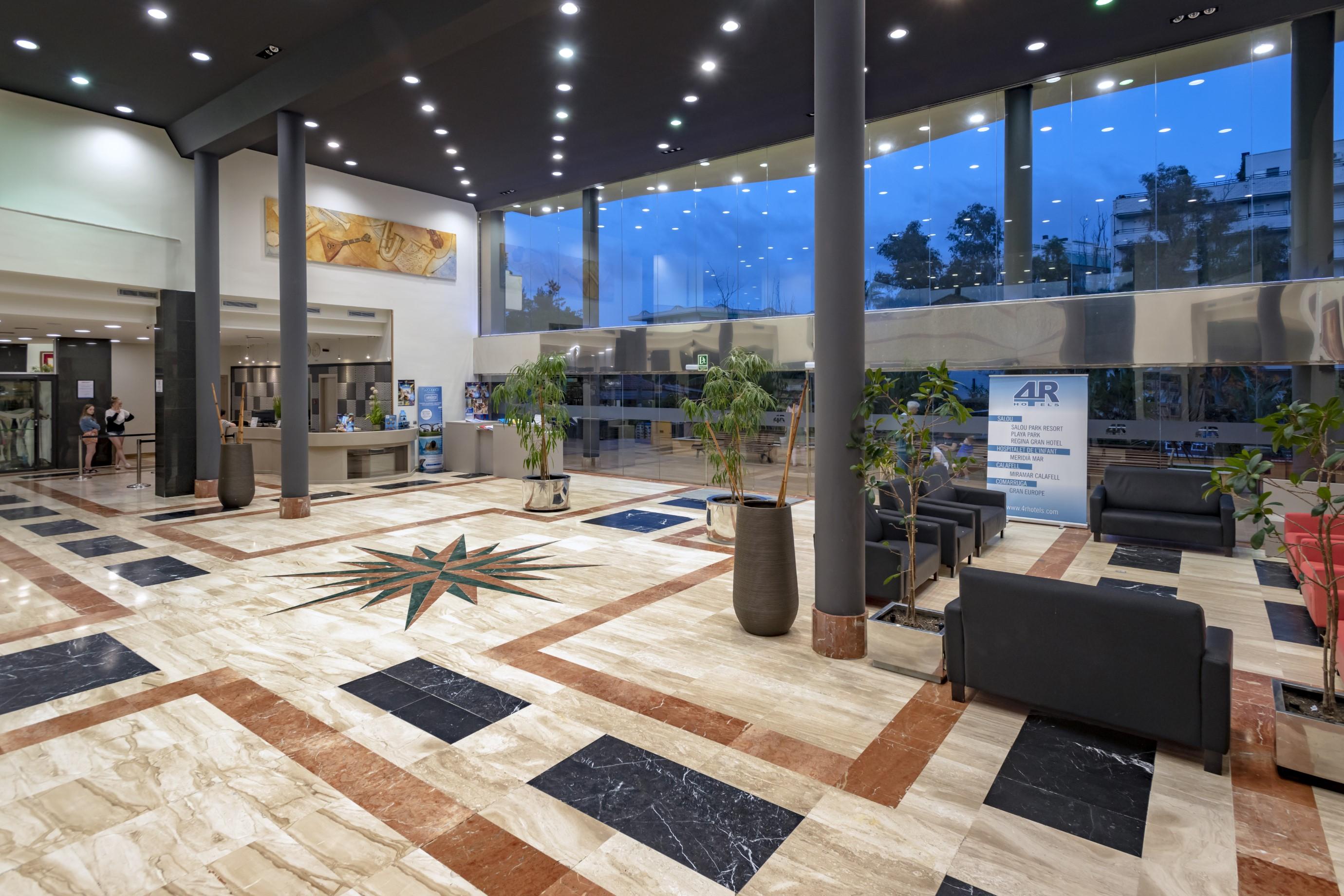 4r Gran Regina Hotel