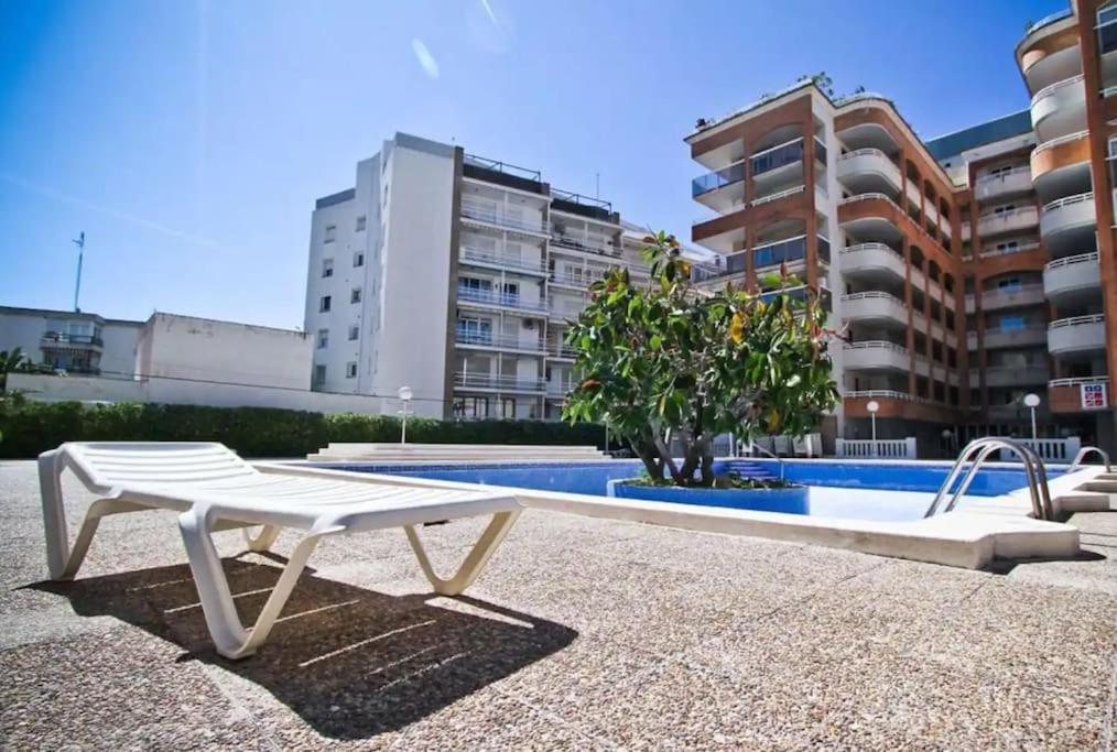 White 100m Playa, Wifi, Pool 6pax Apartamento