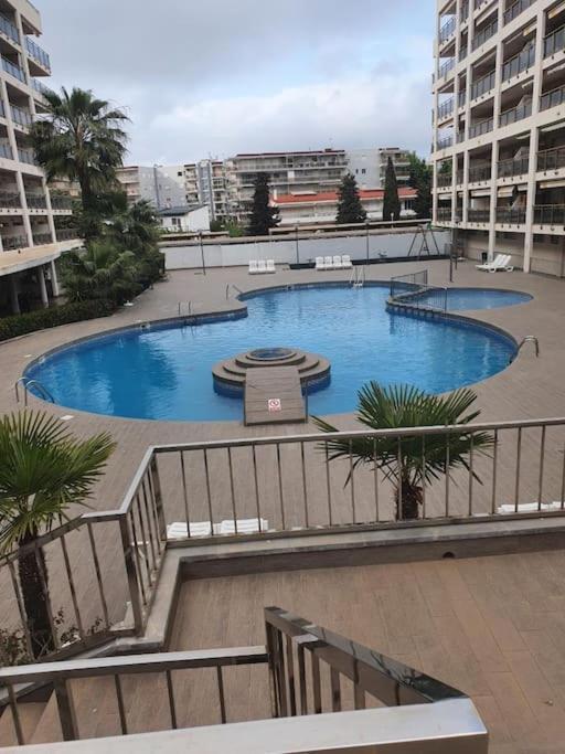 Centro De Salou-2 Minutos De La Playa-wifi-piscina Apartment *