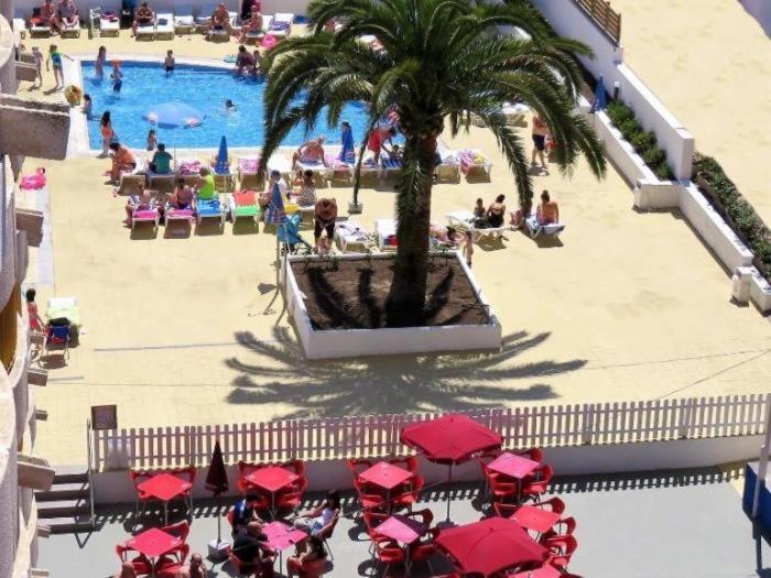 Internacional 2 Climatizado Y Piscinas
