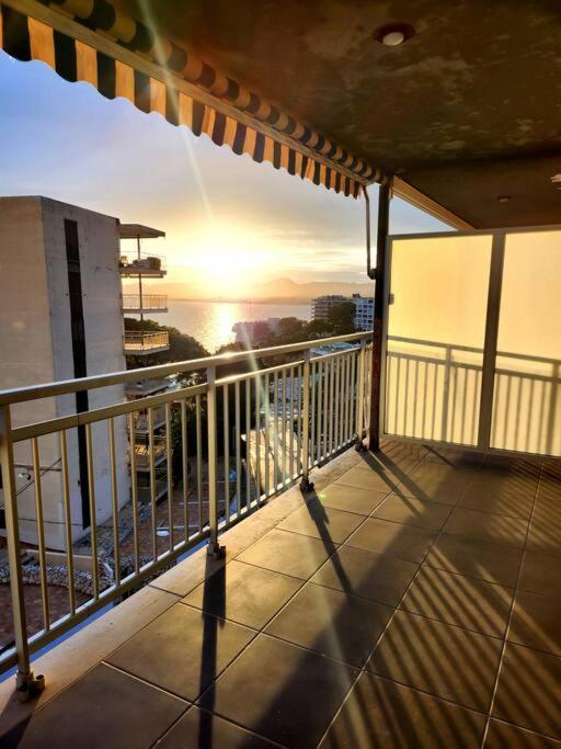 Large In Front Of The Beach! Withparking Salou