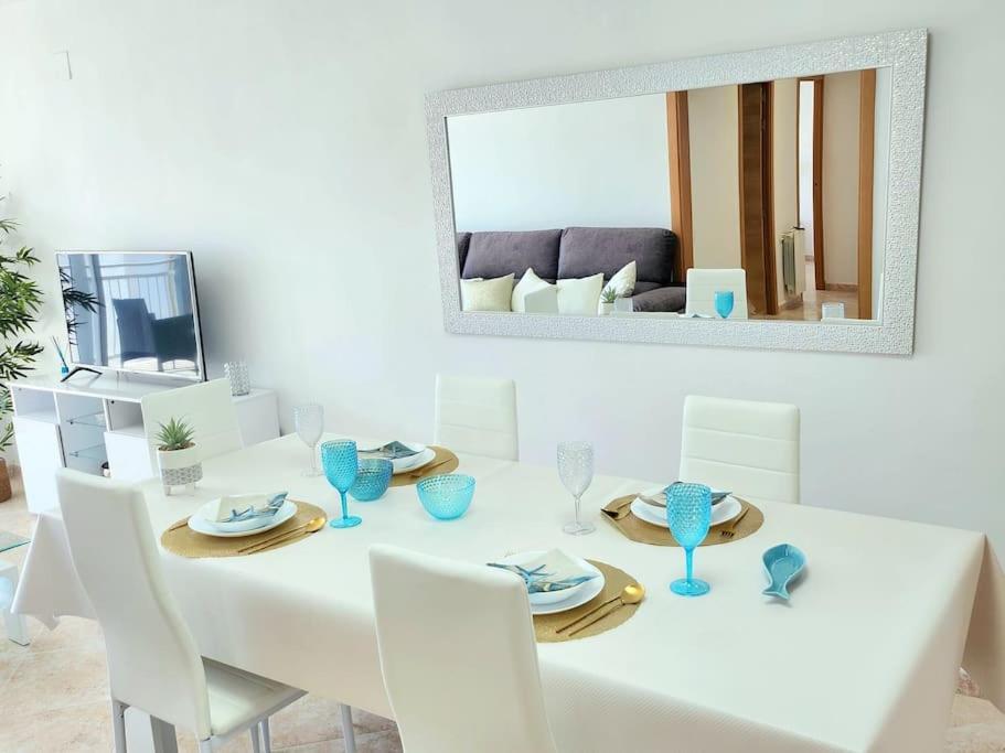 Apartment Large In Front Of The Beach! Withparking