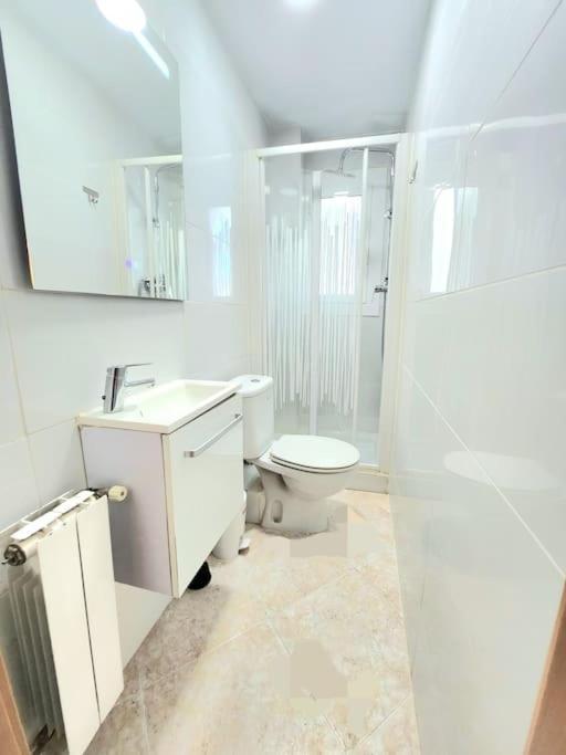 Large In Front Of The Beach! Withparking * Salou