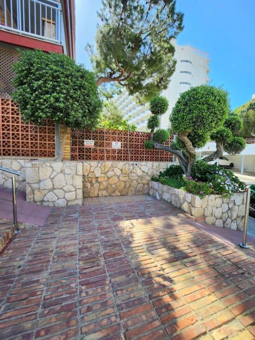 Large In Front Of The Beach! Withparking Apartment Salou