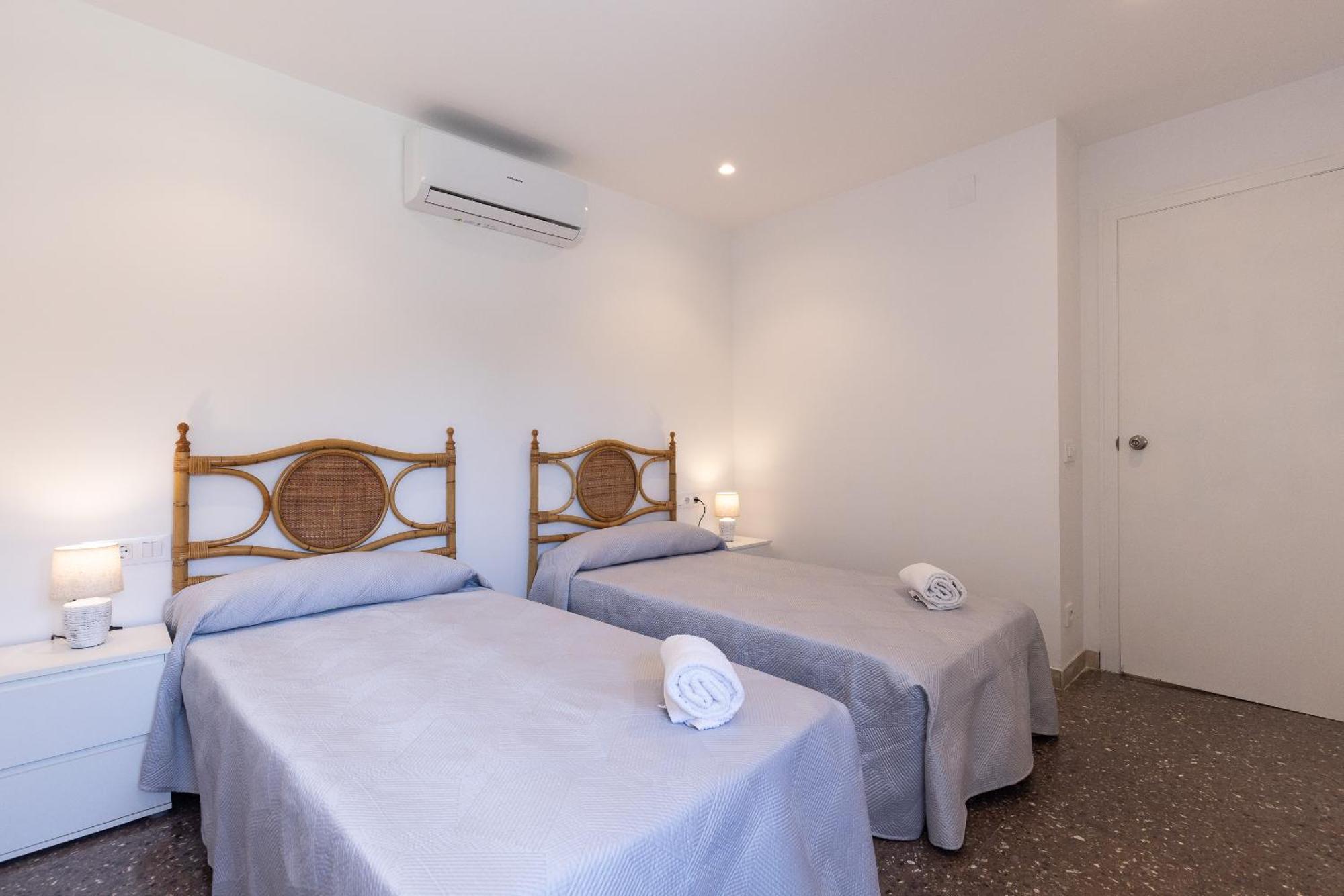 Rhin - Planetcostadorada Apartment