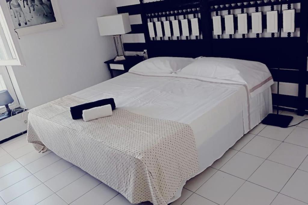 Precioso Primera Linea De Playa Apartamento