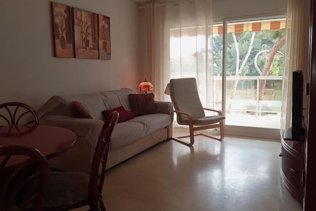 Free Parking Apartment