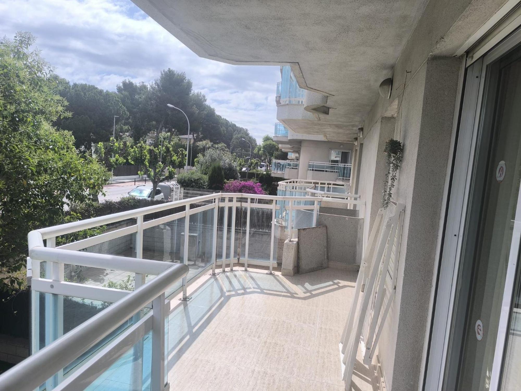 En El Centro De Salou, Playa , Padel , Tenis Y Piscina, Complejo Larimar Apartment