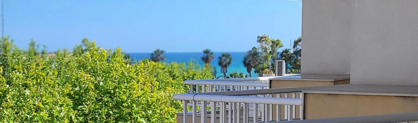 Blue Platan Salou