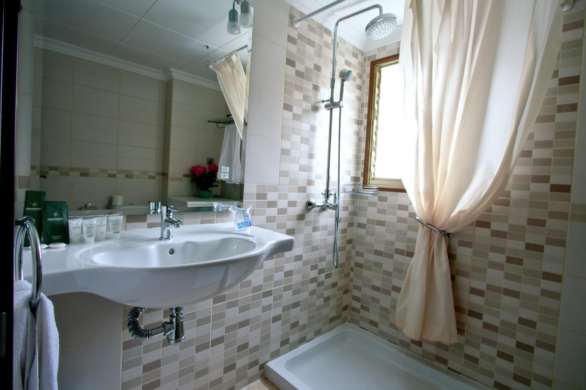 Ona Jardines Paraisol Aparthotel Salou