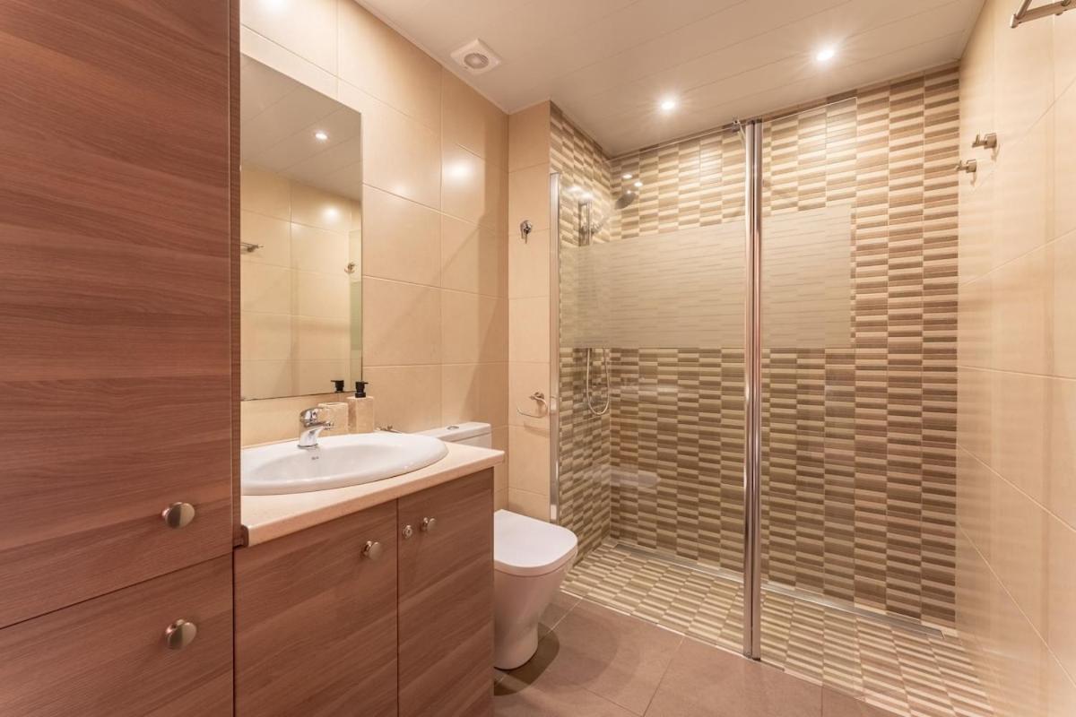Salou-danubio-center-pool-2bed-portavntura-aa-wifi17 Apartment