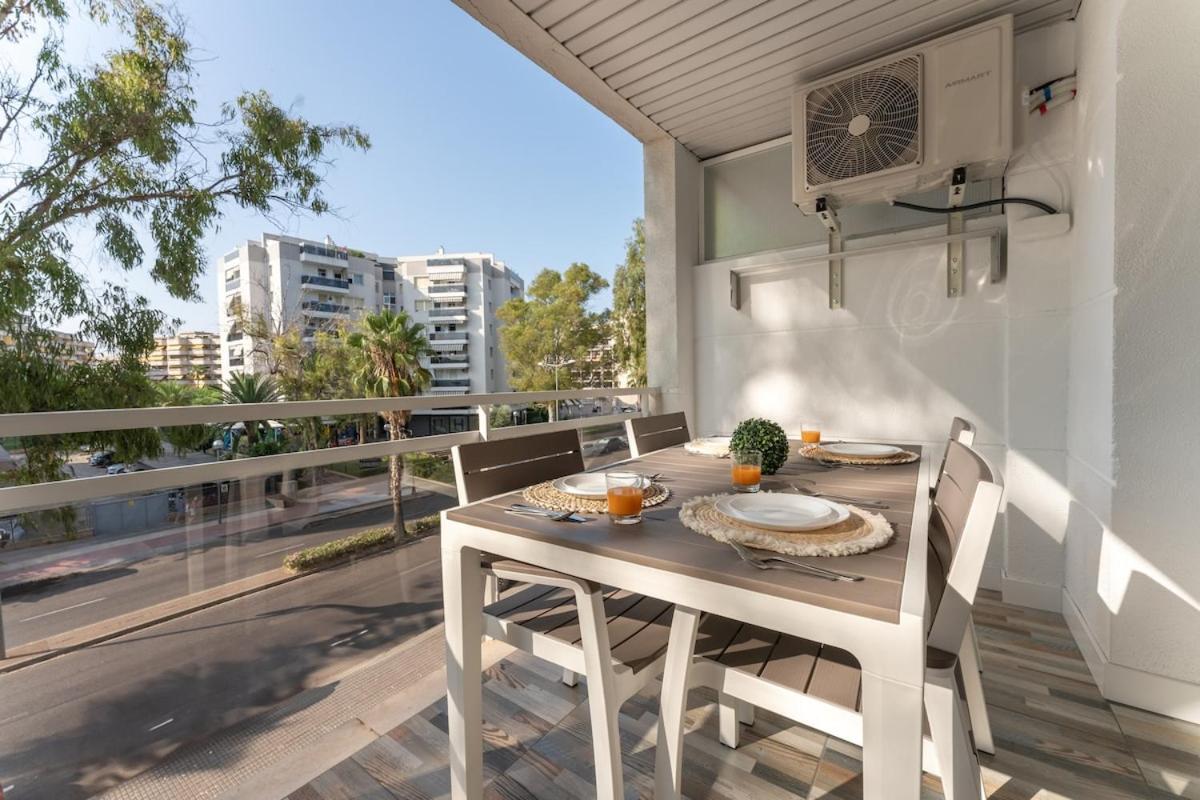 Salouroyalcenterpoolrelax2bedportaventuraaa12 Apartment Salou