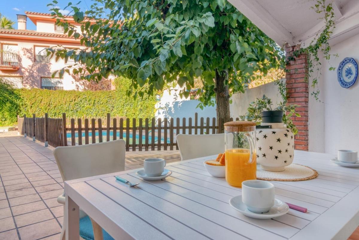 Family With Private Pool & - Bbq - Wifi - Ac