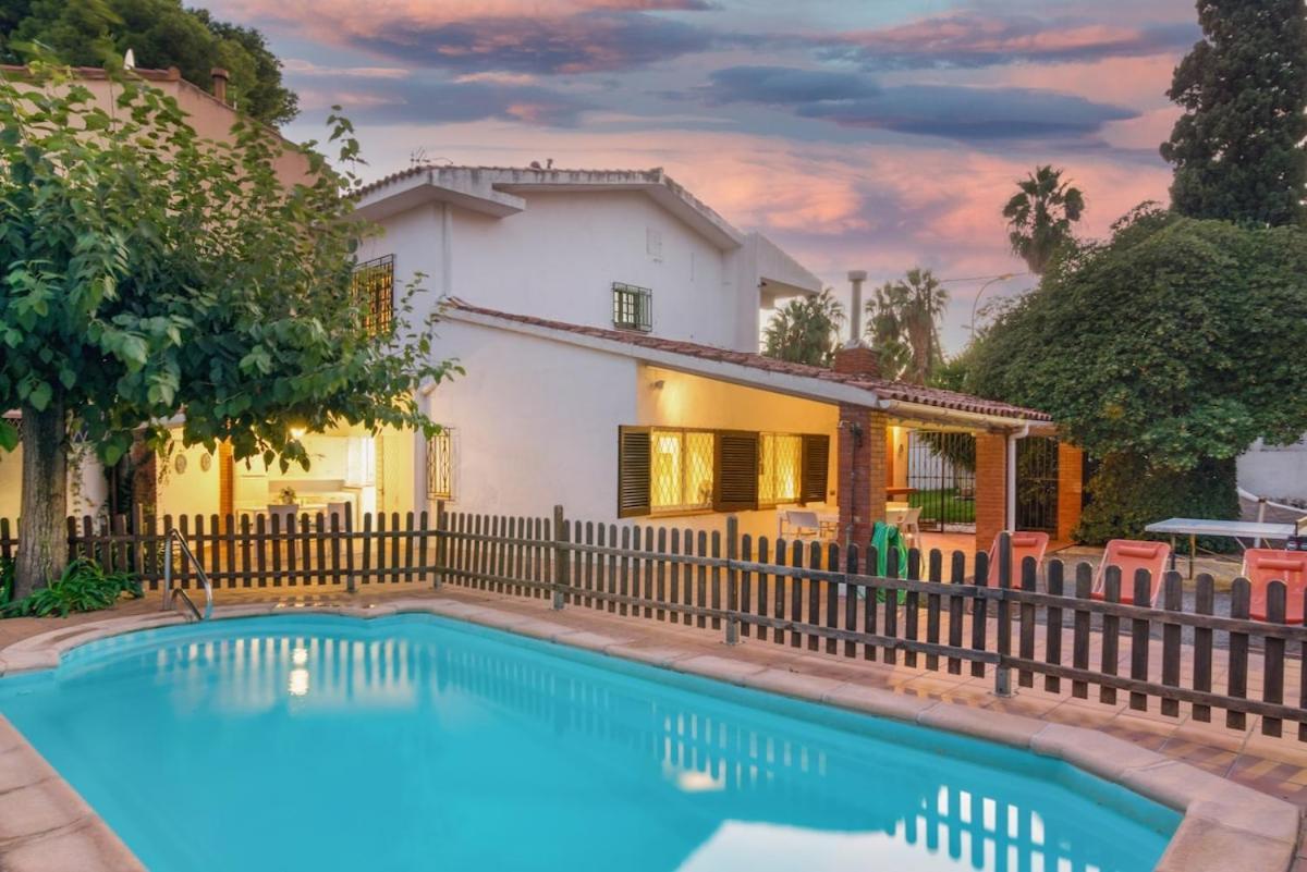 Family With Private Pool & - Bbq - Wifi - Ac Apartamento