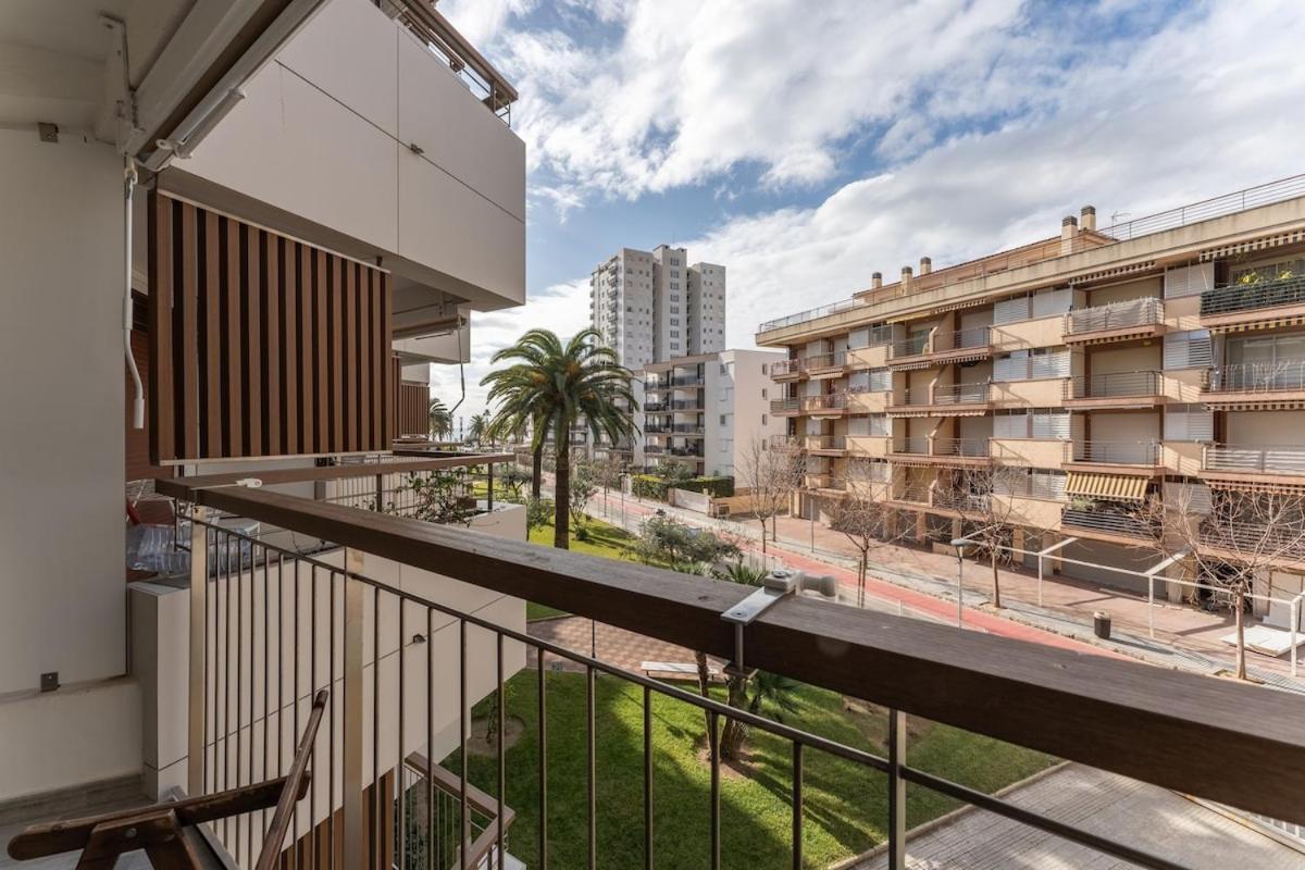 Apartment Seafront! Private Terrace - Ac & Wifi