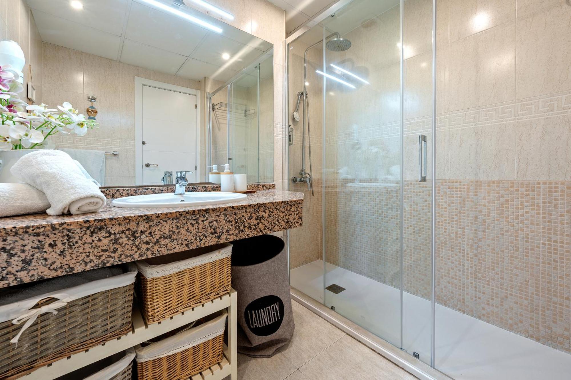 Apartamento A 300m Playa,portaventura, Parking, Piscina,wi-fi *