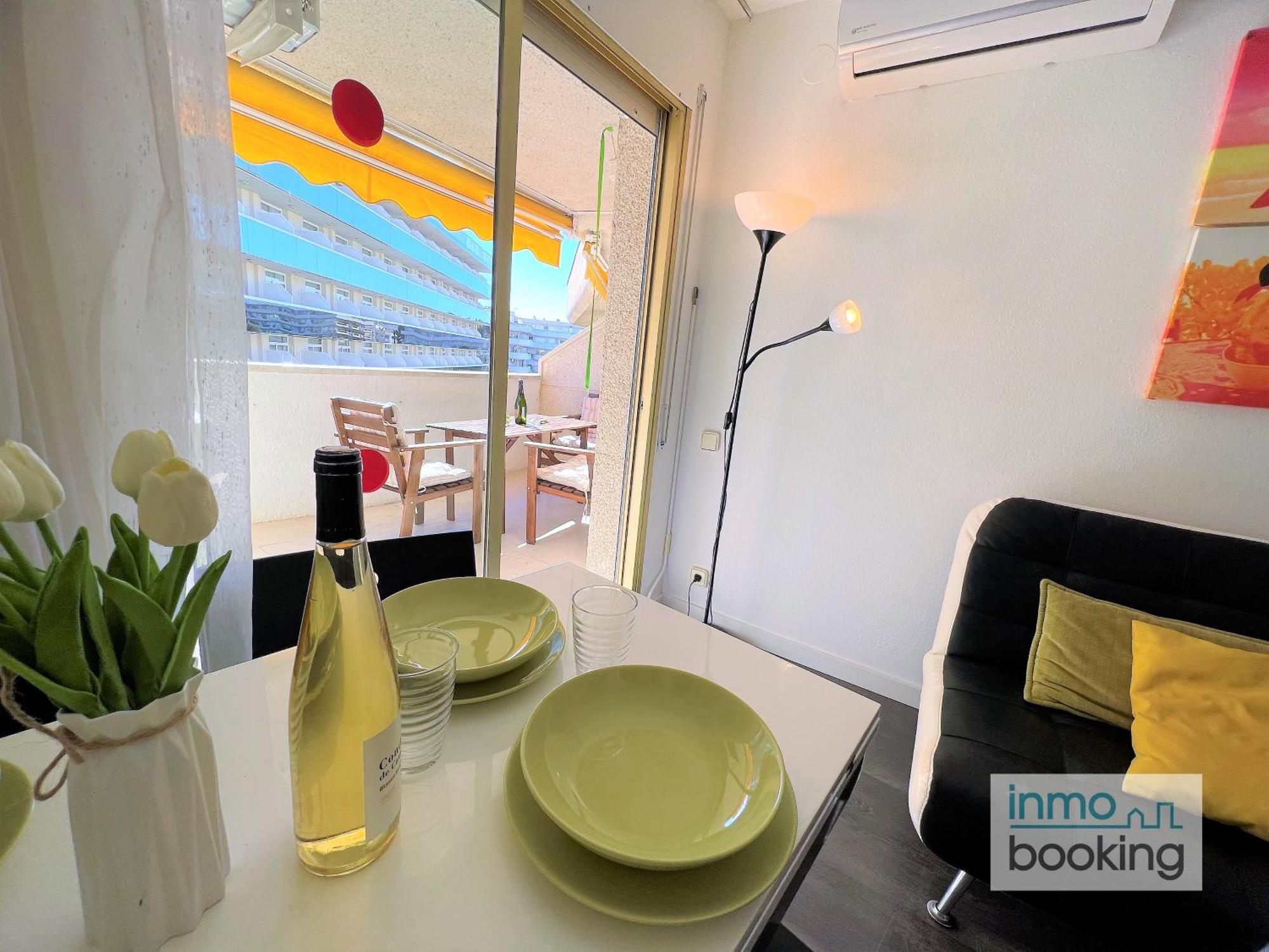 Apartamento Arquus , Climatizado Y Con Piscina *