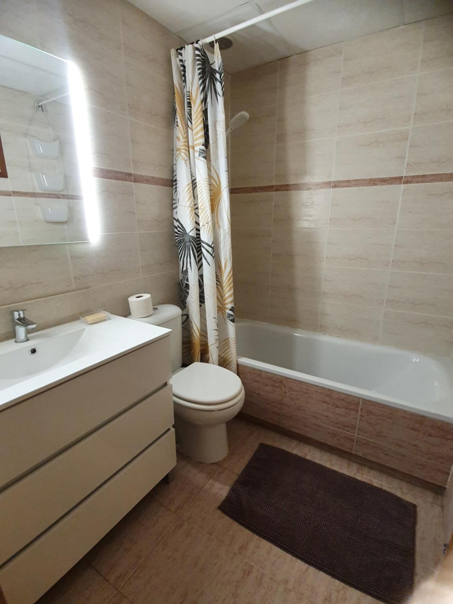 Golden Pineda Family Complex With Parking Apartment Salou