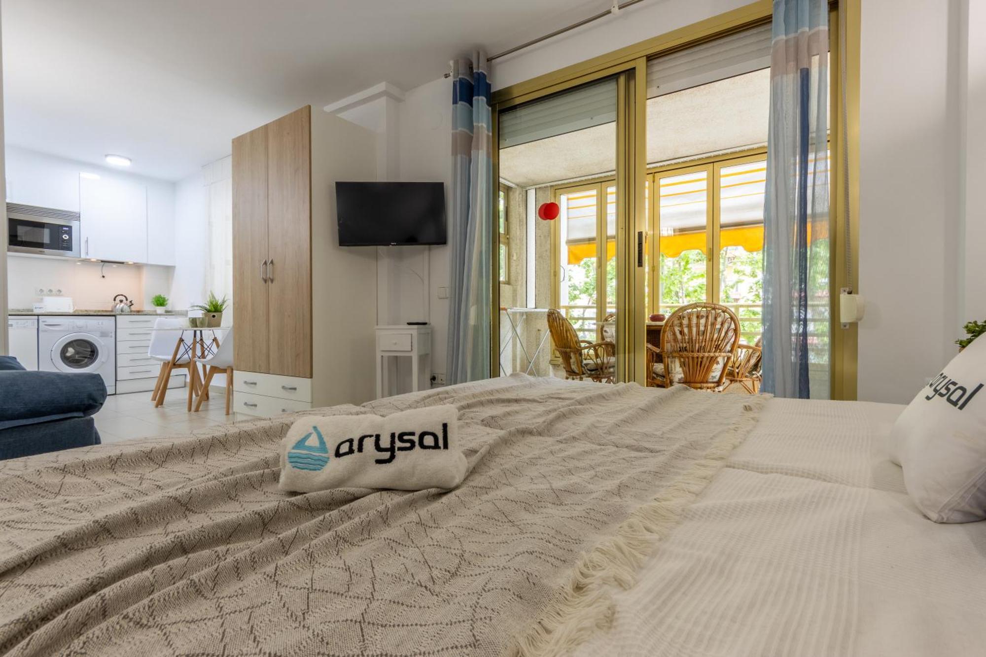 Estudio A 100 Metros De La Playa Apartment *