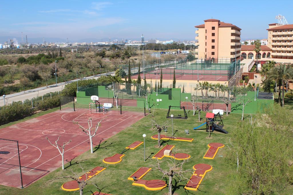 Juncos De Pineda Park * Salou