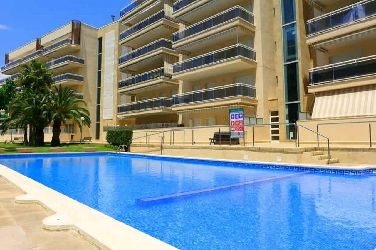 Rentalmar Ventura And Village Park Families Only Apartment *