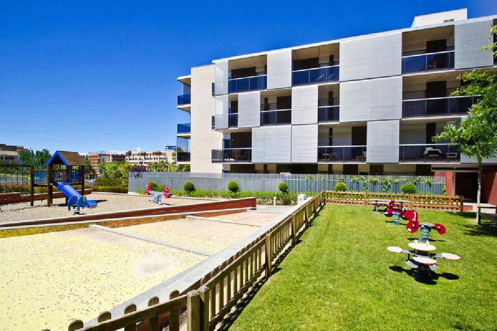 Uhc Paradise Village Family Complex Apartment Salou